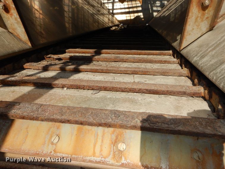 image for item DI9102 2013 Warren AC2400-10 spreader