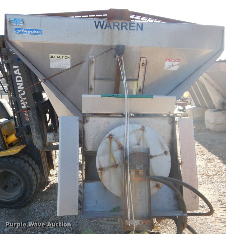 image for item DI9103 2013 Warren AC2400-10 spreader