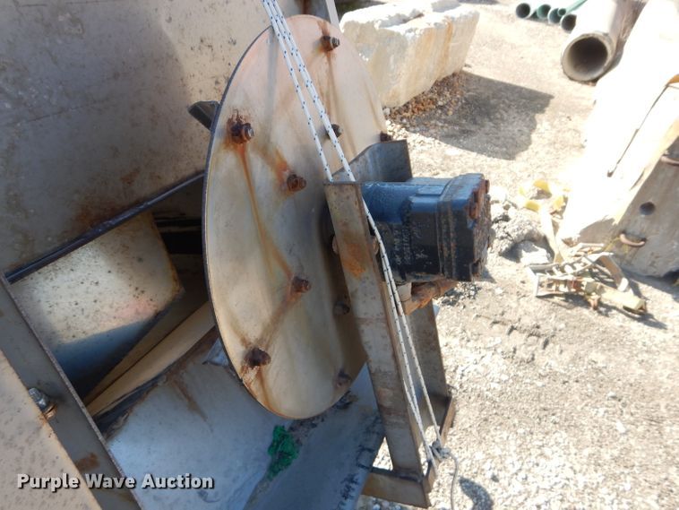 image for item DI9103 2013 Warren AC2400-10 spreader