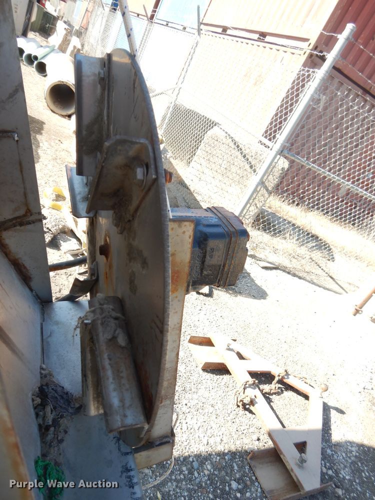 image for item DI9103 2013 Warren AC2400-10 spreader