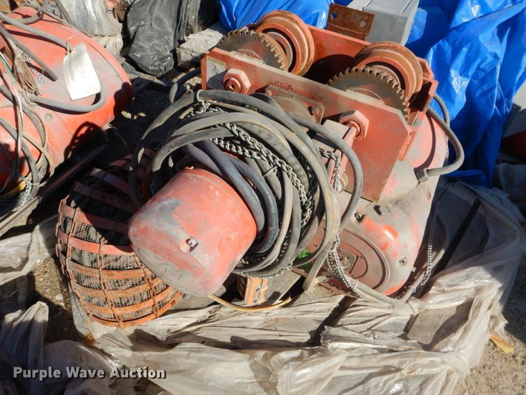 image for item DI9105 CM 7016 hoist