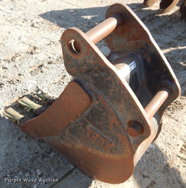 image for item DI9106 Caterpillar 12"W backhoe bucket