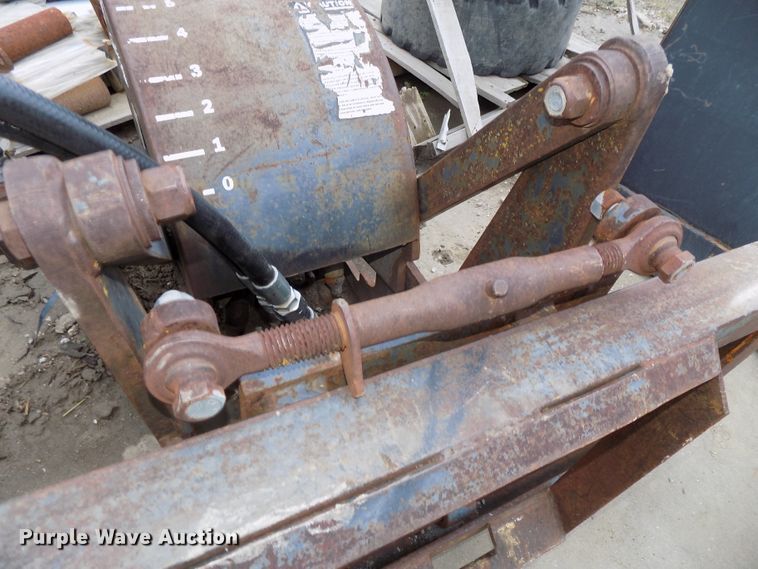 image for item DO9427 1999 Coneqtec Universal APX3000 skid steer cold planer