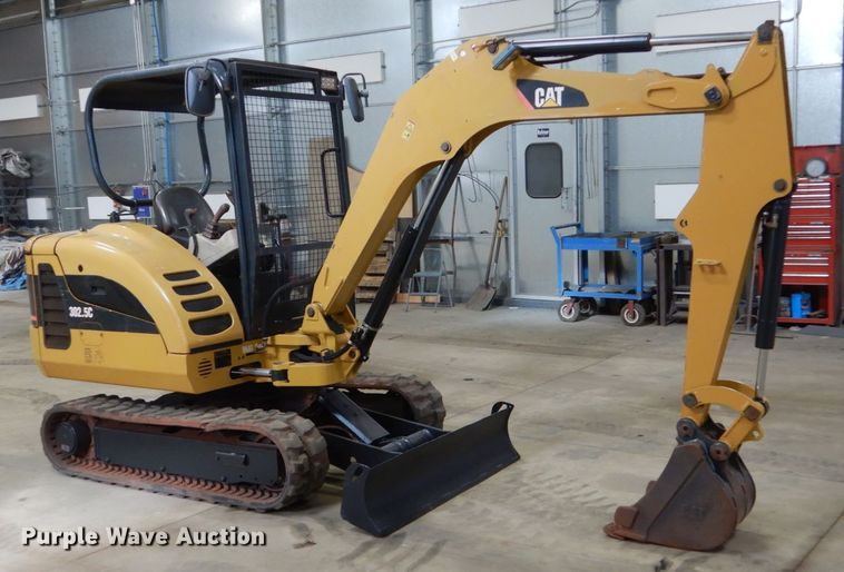image for item EC9146 2007 Caterpillar 302.5C mini excavator