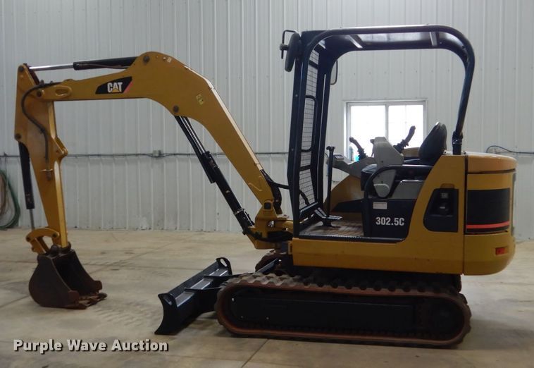 image for item EC9146 2007 Caterpillar 302.5C mini excavator