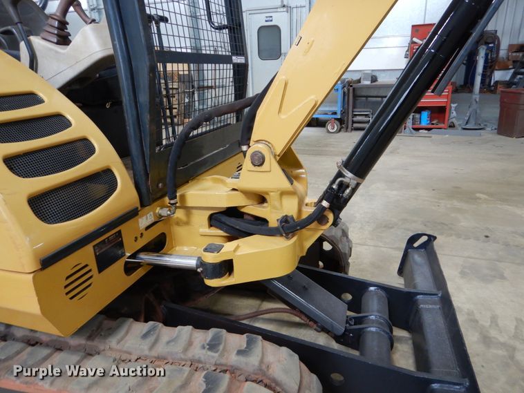 image for item EC9146 2007 Caterpillar 302.5C mini excavator