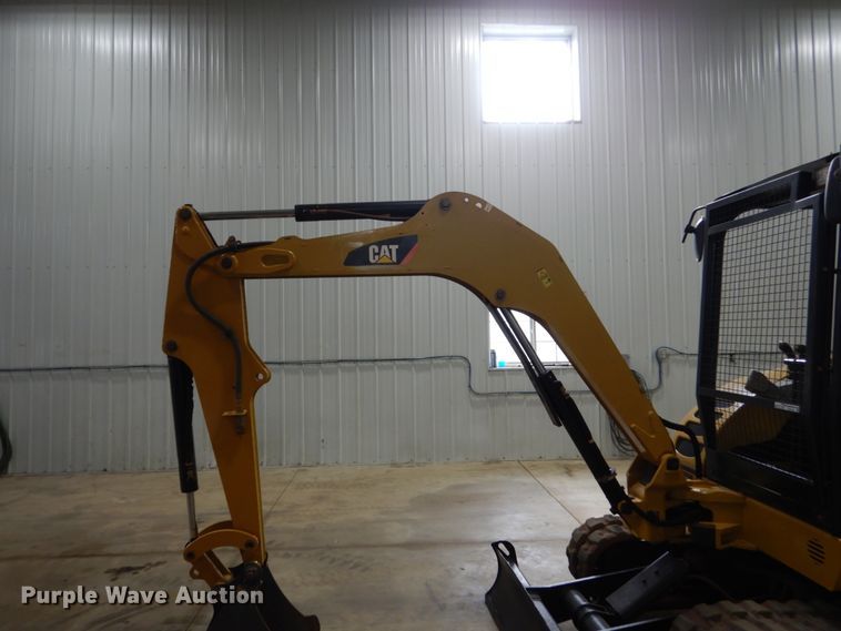 image for item EC9146 2007 Caterpillar 302.5C mini excavator
