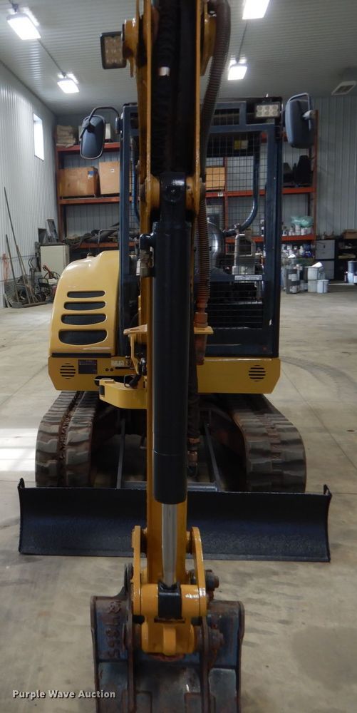 image for item EC9146 2007 Caterpillar 302.5C mini excavator