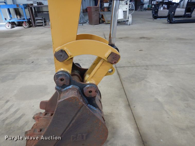image for item EC9146 2007 Caterpillar 302.5C mini excavator