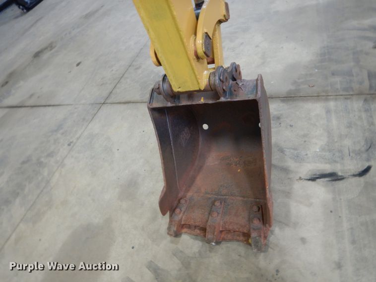image for item EC9146 2007 Caterpillar 302.5C mini excavator
