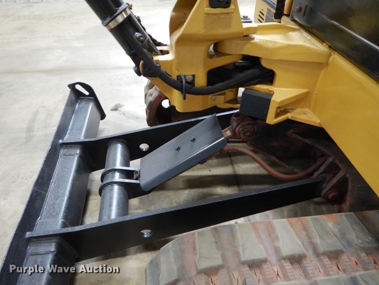 image for item EC9146 2007 Caterpillar 302.5C mini excavator