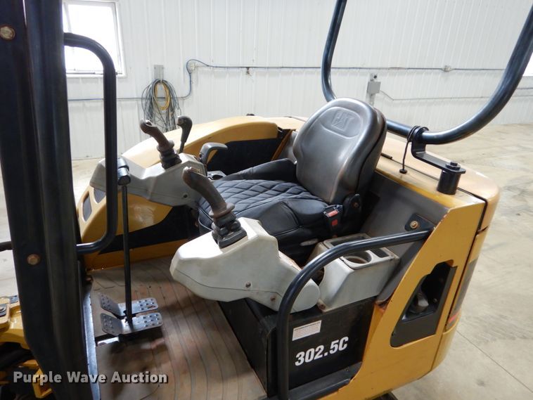 image for item EC9146 2007 Caterpillar 302.5C mini excavator