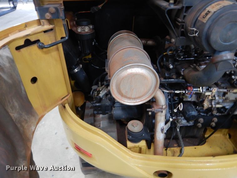 image for item EC9146 2007 Caterpillar 302.5C mini excavator