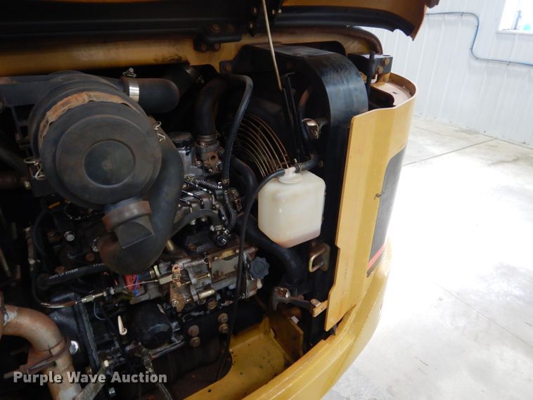 image for item EC9146 2007 Caterpillar 302.5C mini excavator