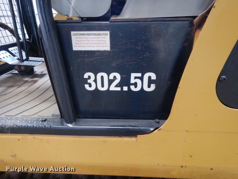 image for item EC9146 2007 Caterpillar 302.5C mini excavator