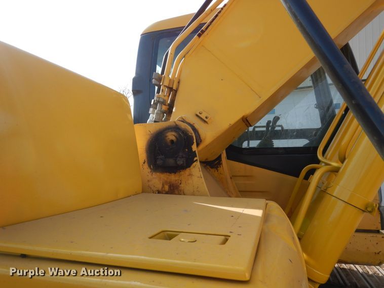 image for item EC9149 2006 Komatsu PC200LC-7 excavator