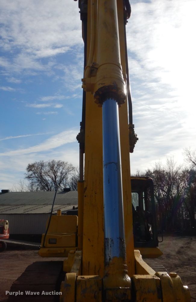 image for item EC9149 2006 Komatsu PC200LC-7 excavator