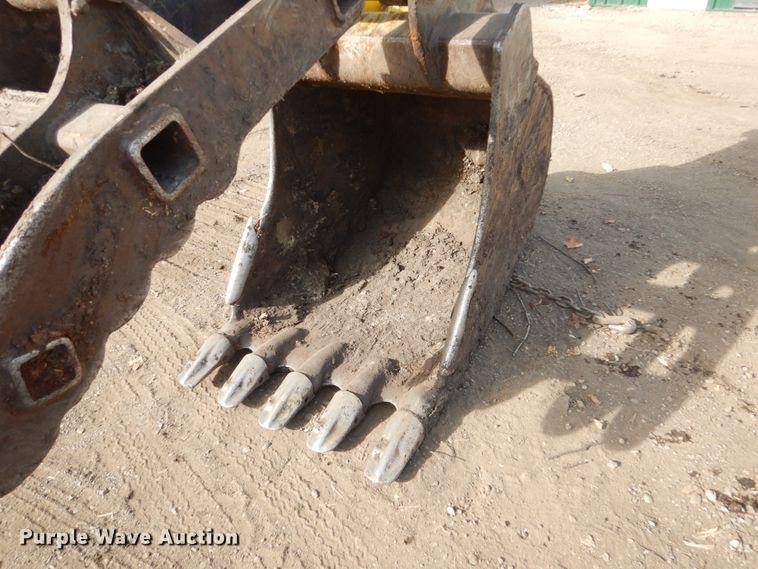 image for item EC9149 2006 Komatsu PC200LC-7 excavator
