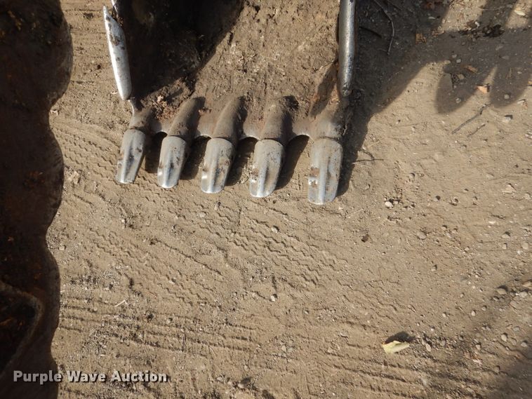 image for item EC9149 2006 Komatsu PC200LC-7 excavator