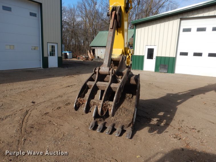 image for item EC9149 2006 Komatsu PC200LC-7 excavator