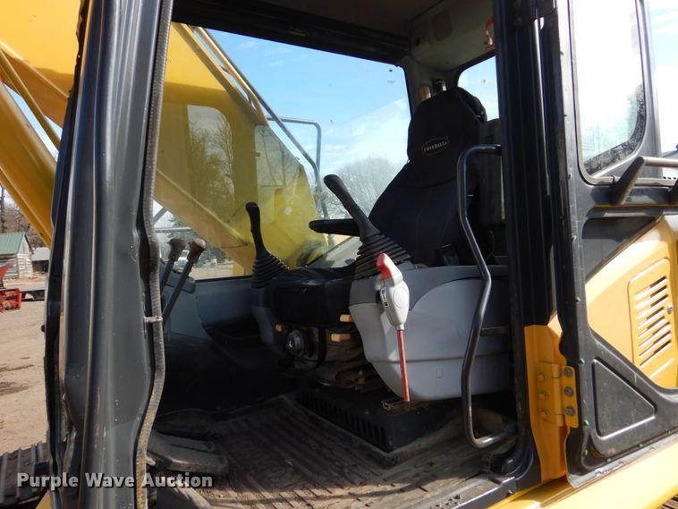 image for item EC9149 2006 Komatsu PC200LC-7 excavator