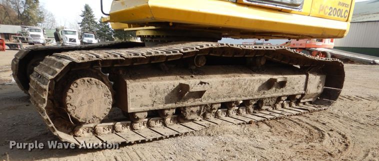 image for item EC9149 2006 Komatsu PC200LC-7 excavator