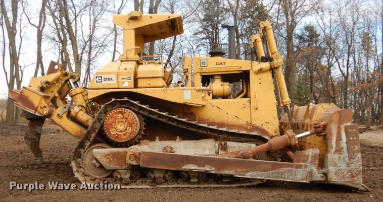 image for item EC9150 1984 Caterpillar D8L dozer