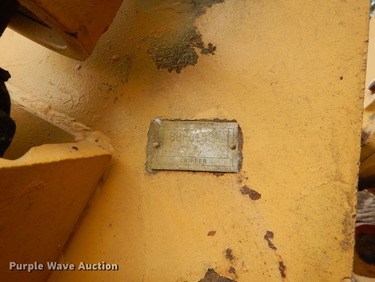 image for item EC9150 1984 Caterpillar D8L dozer