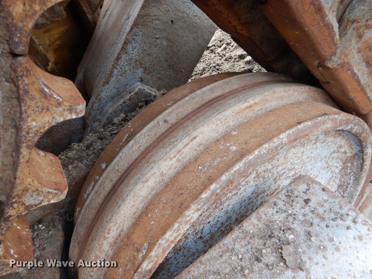 image for item EC9150 1984 Caterpillar D8L dozer