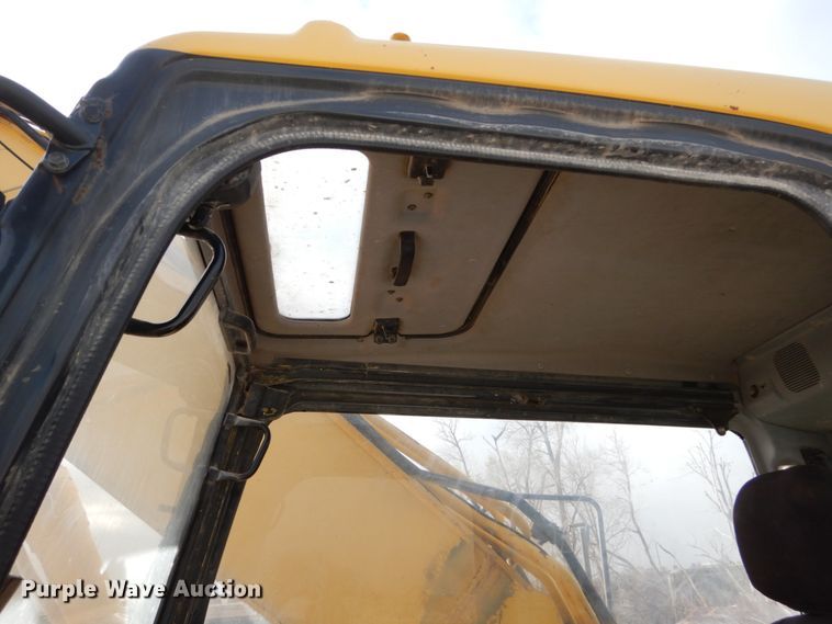 image for item EC9153 2006 Komatsu PC300LC-7E excavator