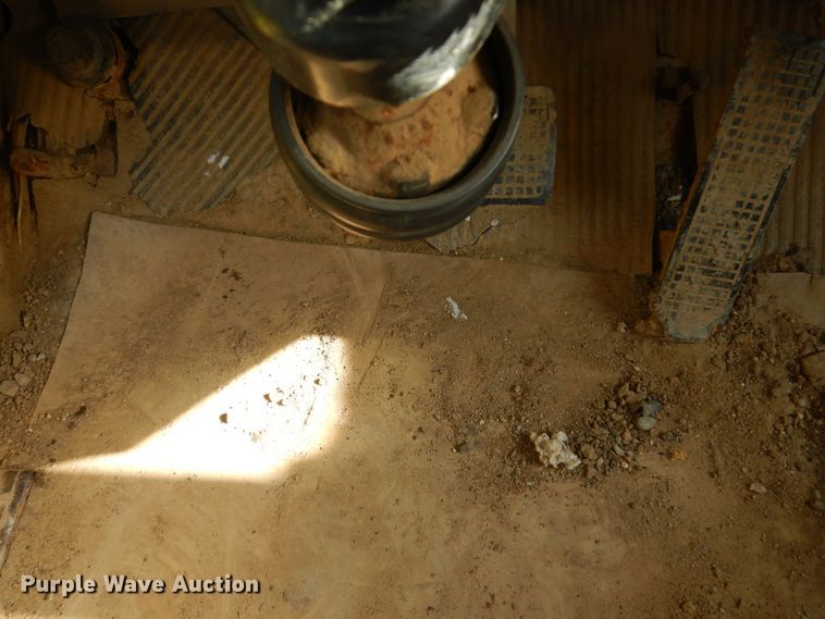 image for item EC9159 1973 Ford 8000 flatbed truck