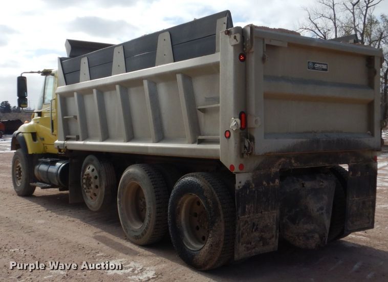 image for item EC9160 2004 International 7600 dump truck
