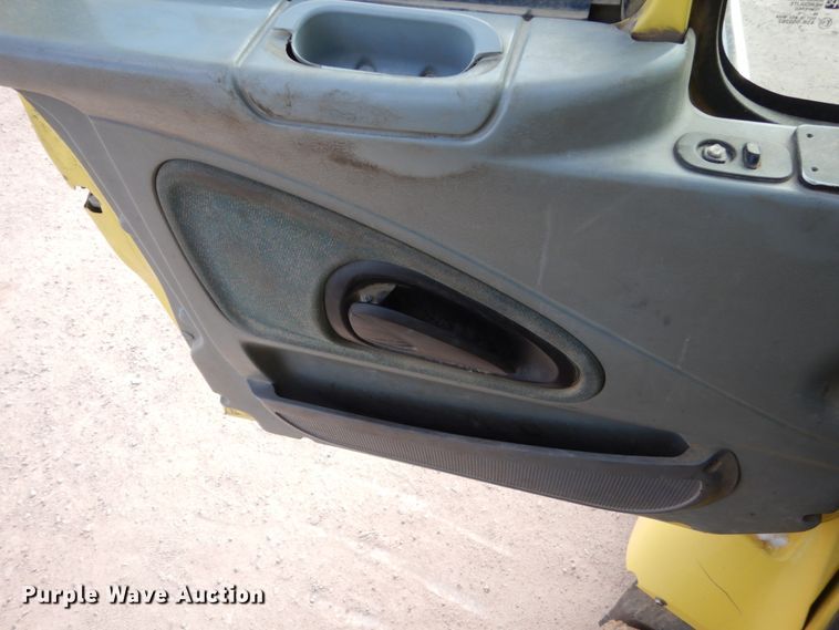 image for item EC9160 2004 International 7600 dump truck