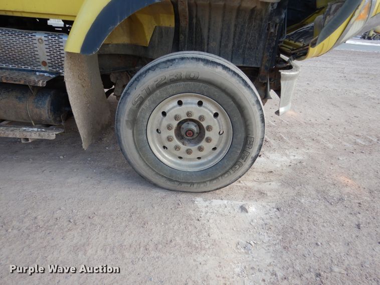 image for item EC9160 2004 International 7600 dump truck