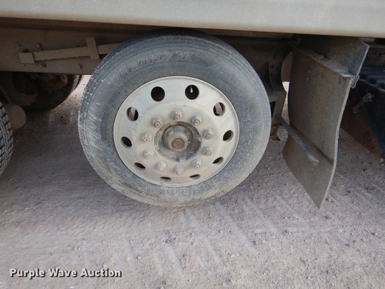 image for item EC9160 2004 International 7600 dump truck