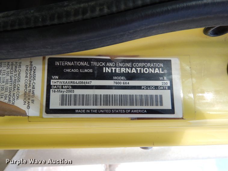 image for item EC9160 2004 International 7600 dump truck