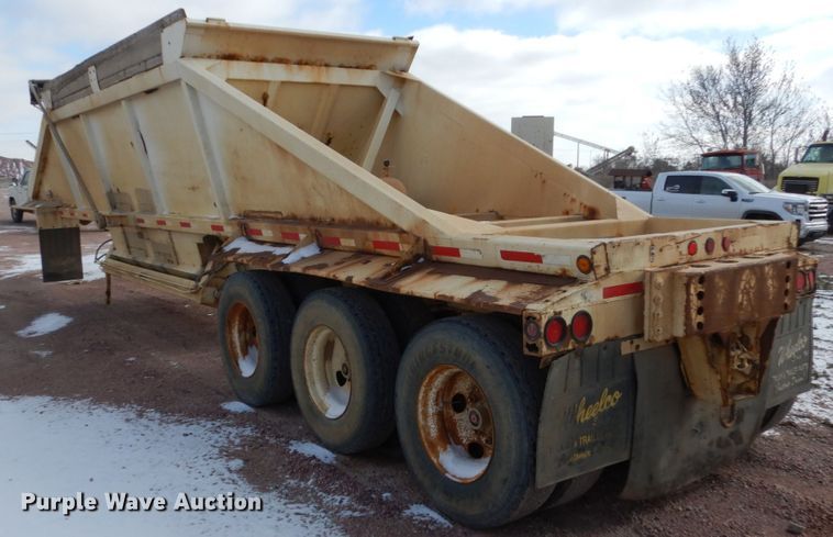 image for item EC9162 1999 Red River bottom dump trailer
