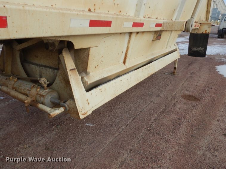 image for item EC9162 1999 Red River bottom dump trailer