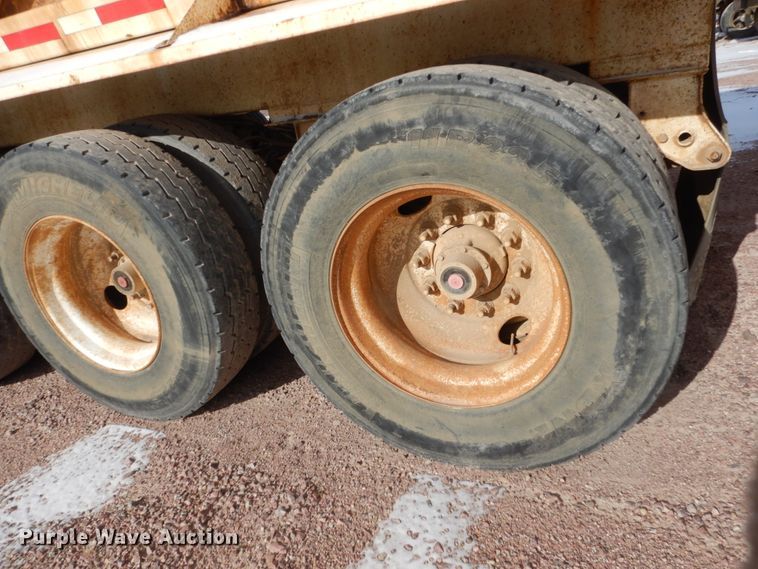 image for item EC9162 1999 Red River bottom dump trailer