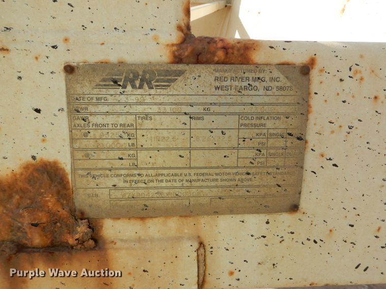 image for item EC9162 1999 Red River bottom dump trailer