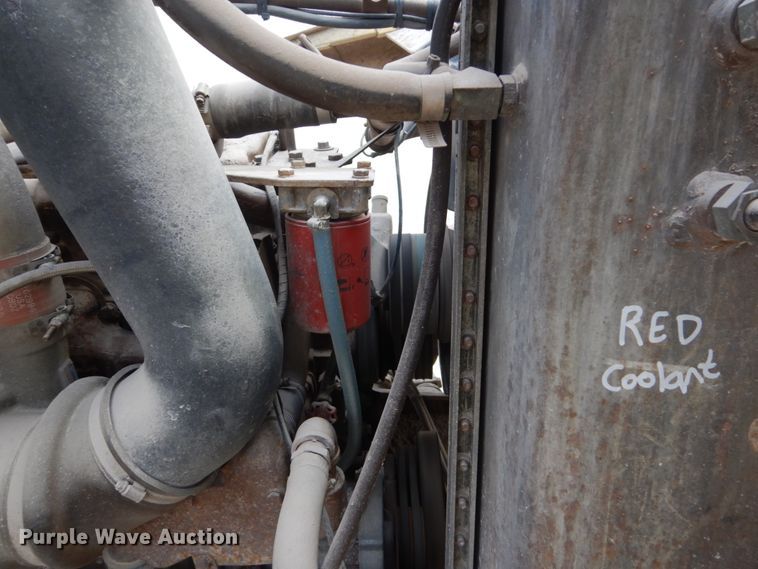 image for item EC9164 1979 Ford 9000 flatbed truck