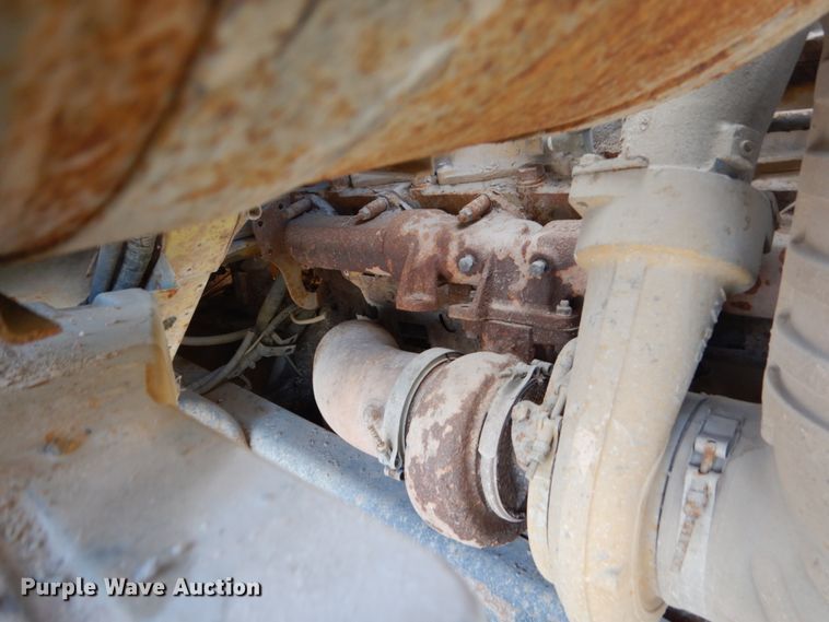 image for item EC9167 1991 Ford LT9000 dump truck