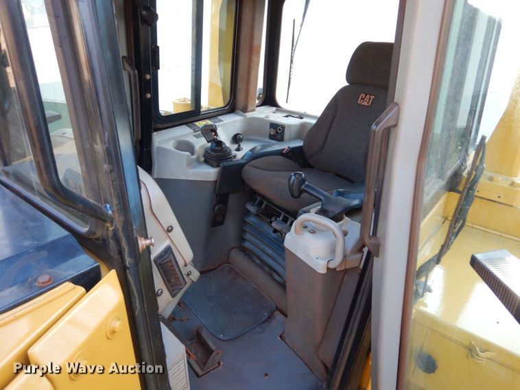 image for item EC9172 2011 Caterpillar D6T LGP dozer