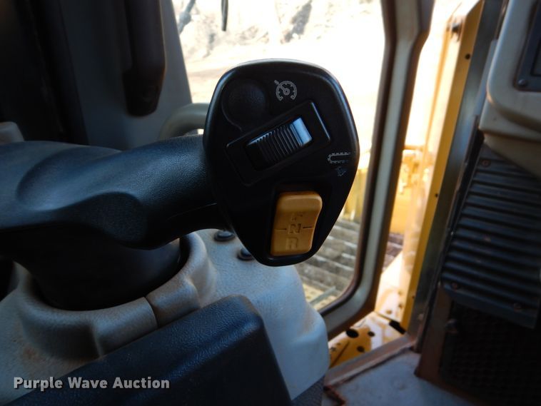 image for item EC9172 2011 Caterpillar D6T LGP dozer