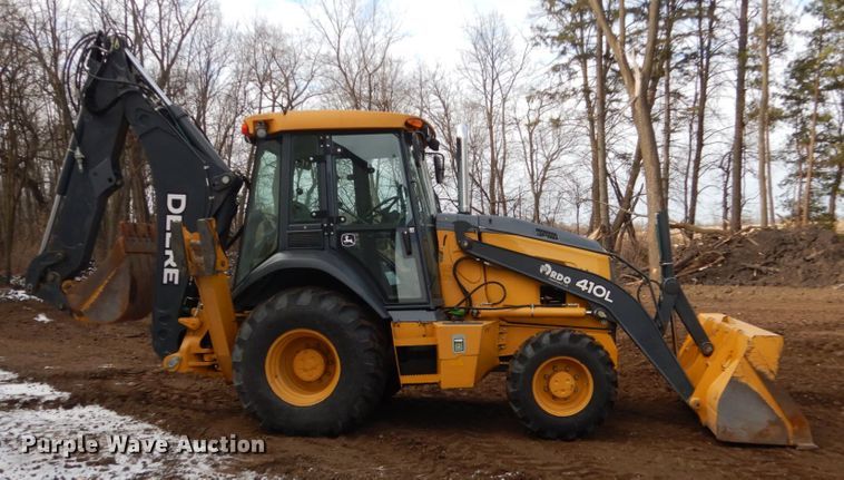 image for item EC9173 2015 John Deere 410L backhoe