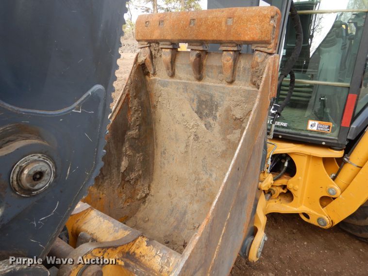 image for item EC9173 2015 John Deere 410L backhoe