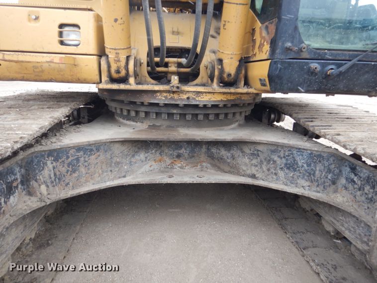 image for item EC9235 2005 Caterpillar 330C L excavator