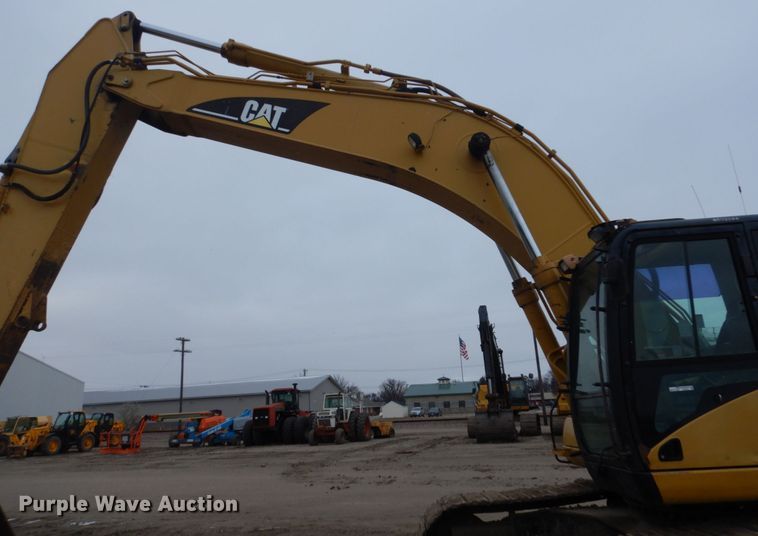 image for item EC9235 2005 Caterpillar 330C L excavator