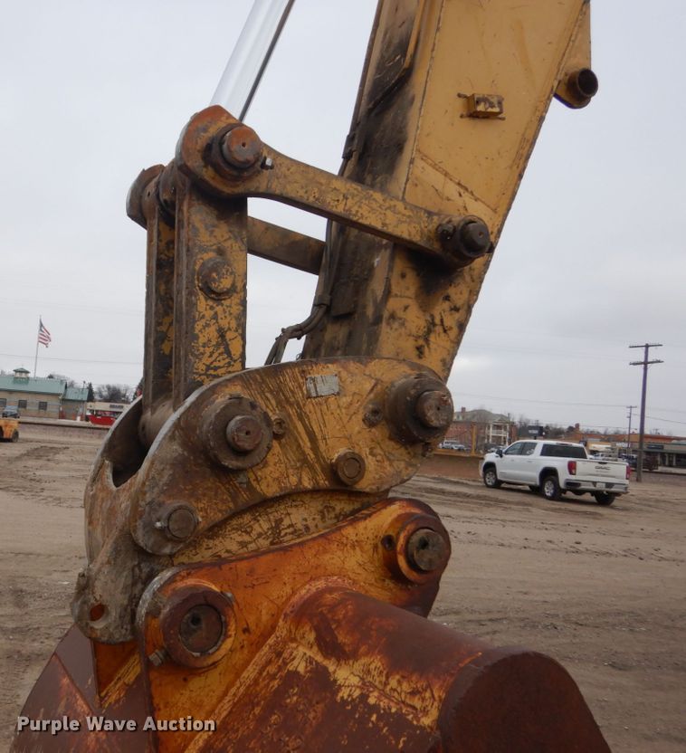 image for item EC9235 2005 Caterpillar 330C L excavator