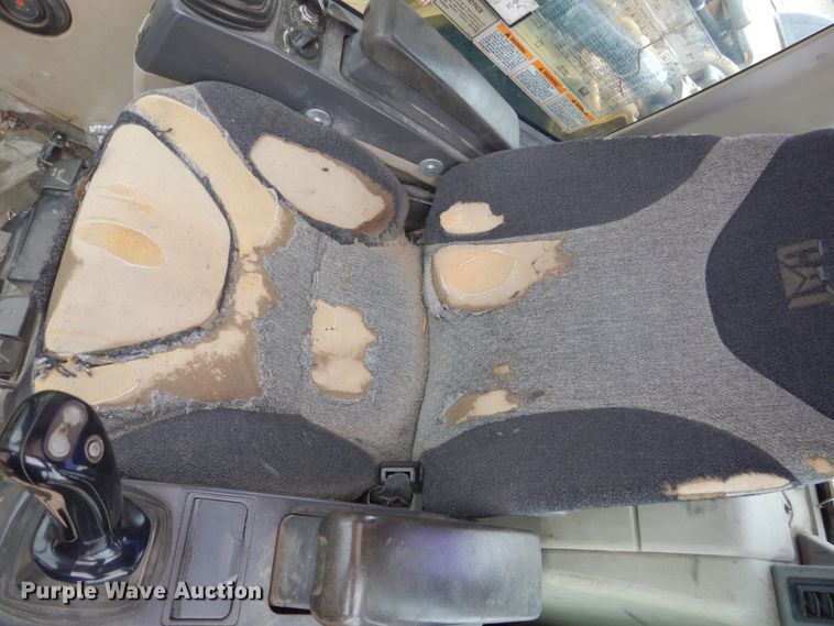 image for item EC9235 2005 Caterpillar 330C L excavator